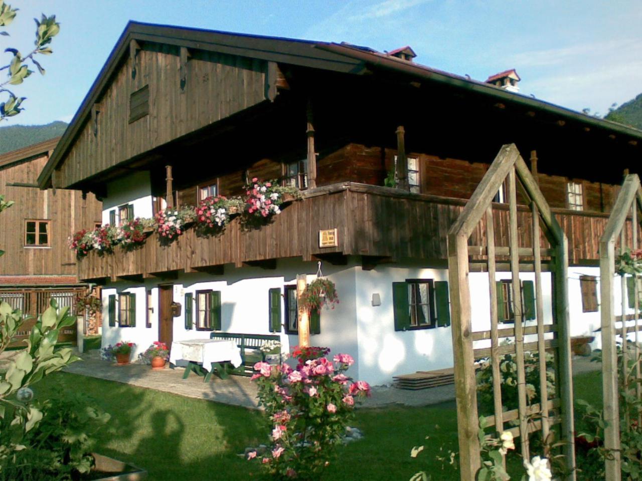 Landgasthof Kirchmayer Farchant Exterior foto